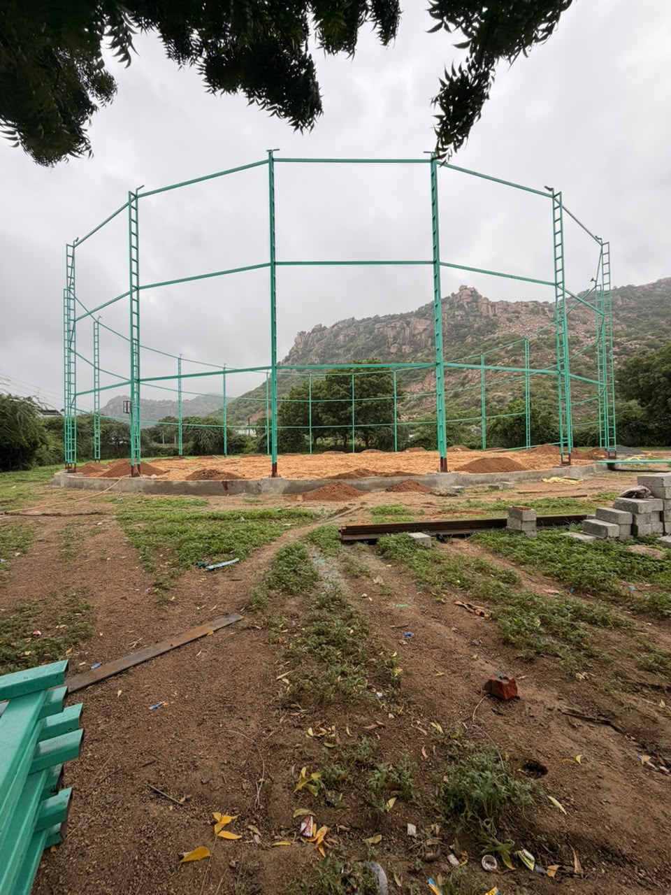 ROSHANI 360 ROUND GROUND